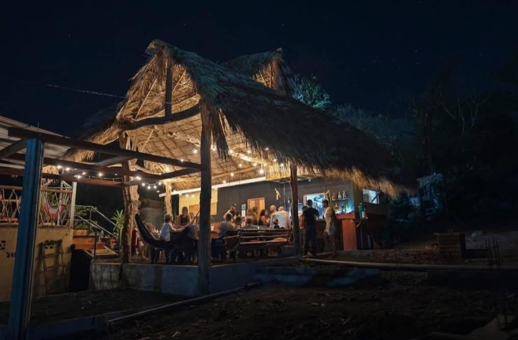 بيت شباب Raindance Santa Cruz المظهر الخارجي الصورة